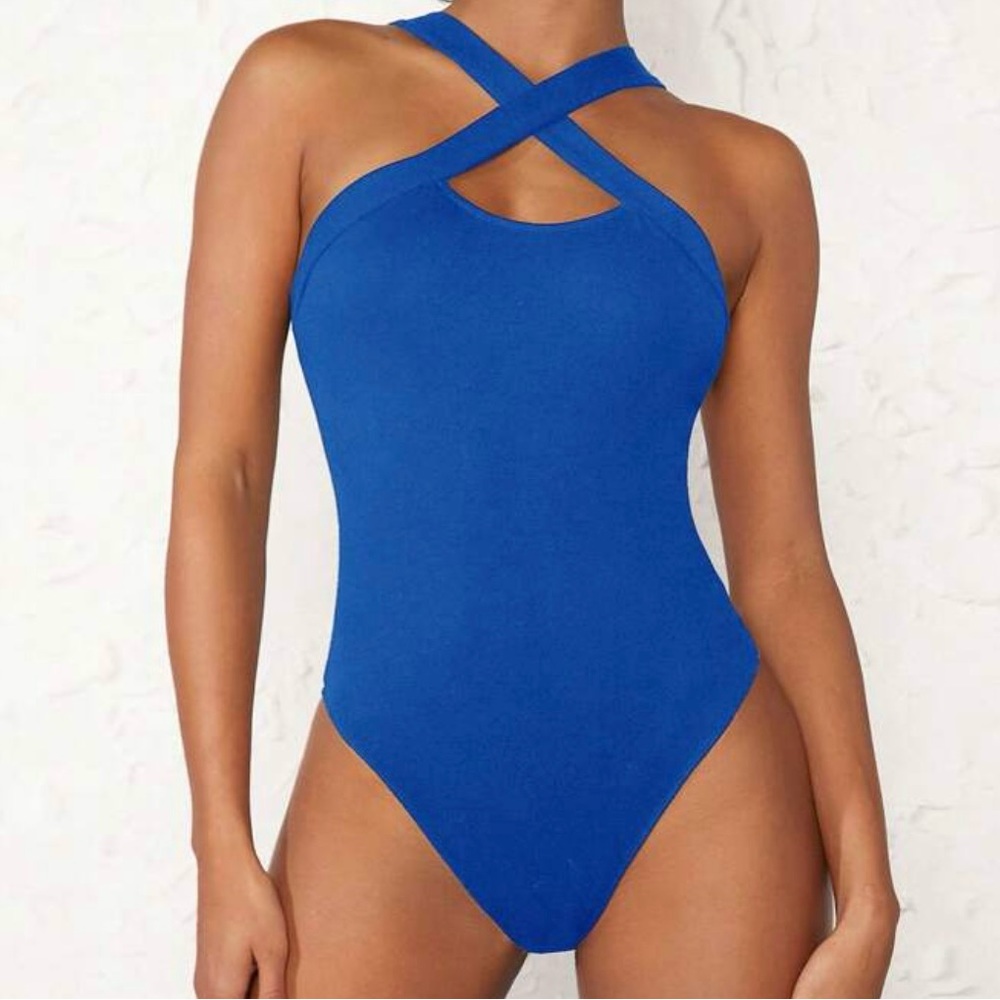 💫SHEIN Basics Backless Women’s Bodysuit
